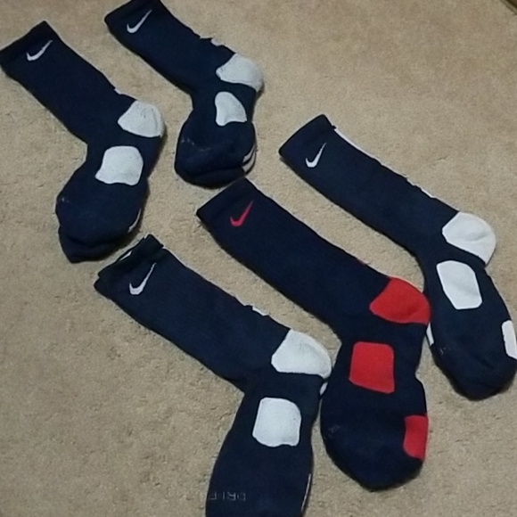 Nike Other - SOLD-NIKE Elite Athletic Socks-L